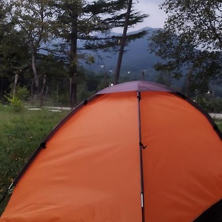 Dimis Ferdobi Hostel Bagian luar foto