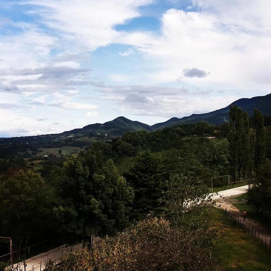 Dimis Ferdobi Hostel Bagian luar foto